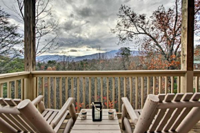 Gatlinburg Cabin with Pool Table and Hot Tub!